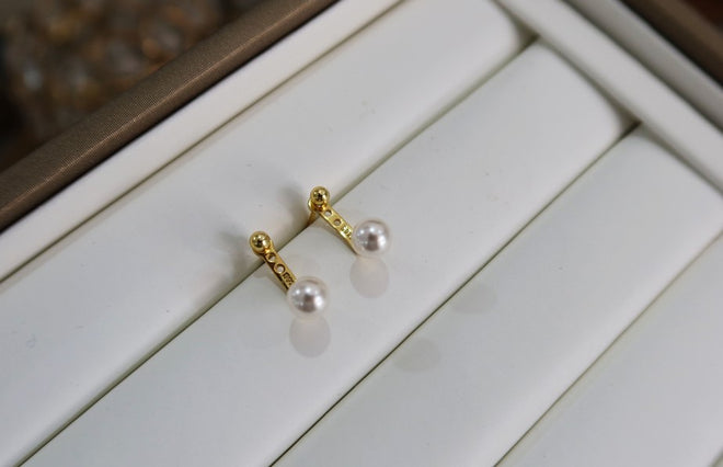 Mini Pearl Earring made by Sterling Silver