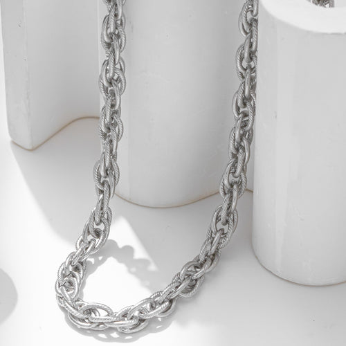 Twisted Chain Necklace